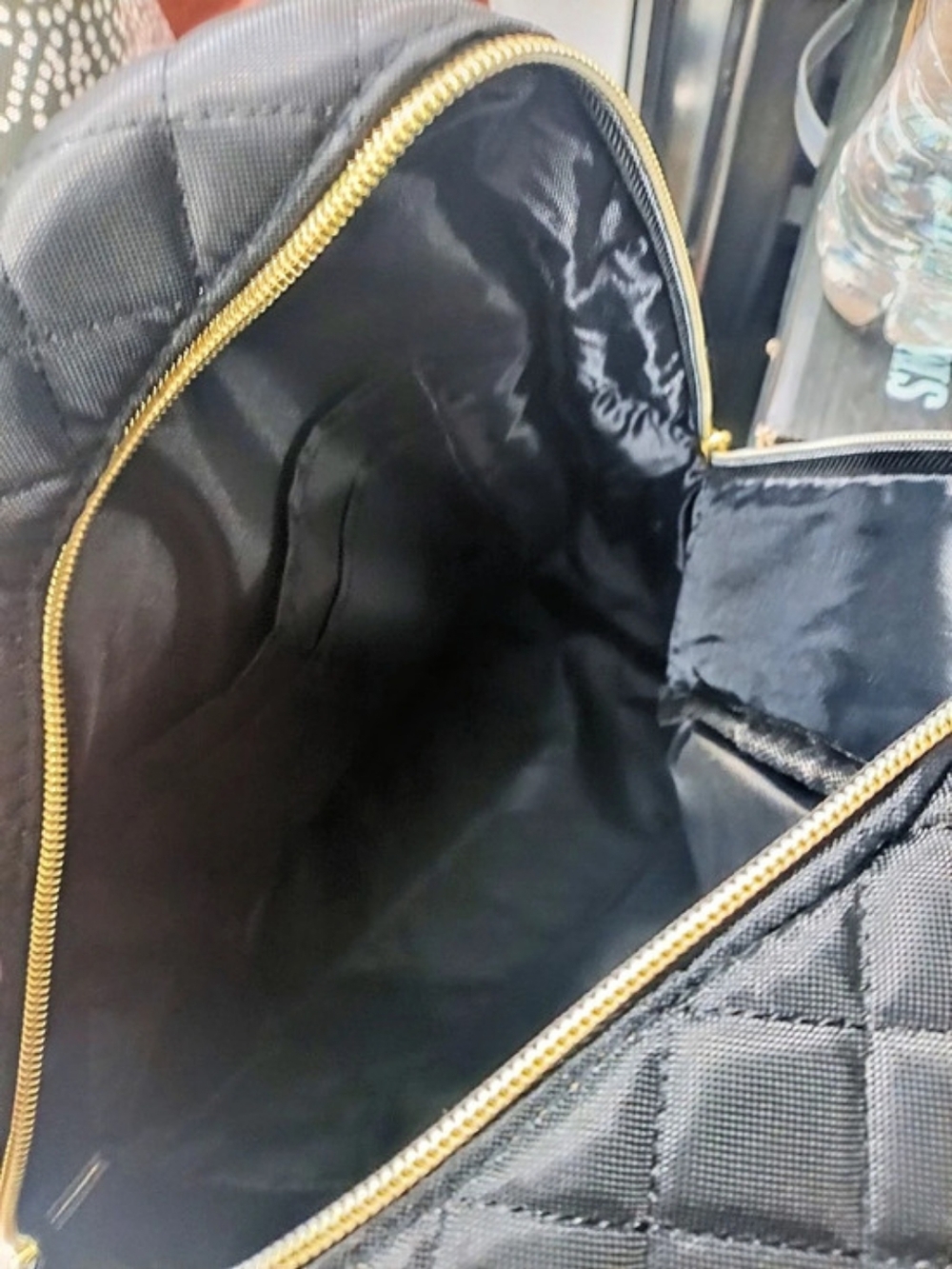 Daisy Fuentes Backpack - Picture 4 of 4